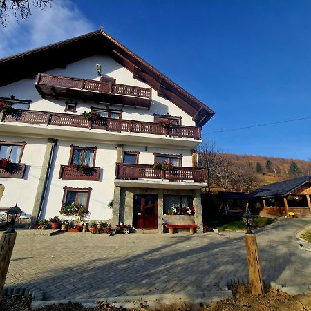 Ograda De La Munte Villa Бран Екстериор снимка